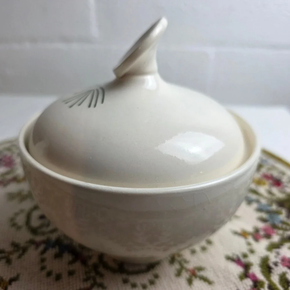 Vintage 1950s Stetson Marcrest Pine Cone Creamer Lidded Sugar Bowl Set MCM